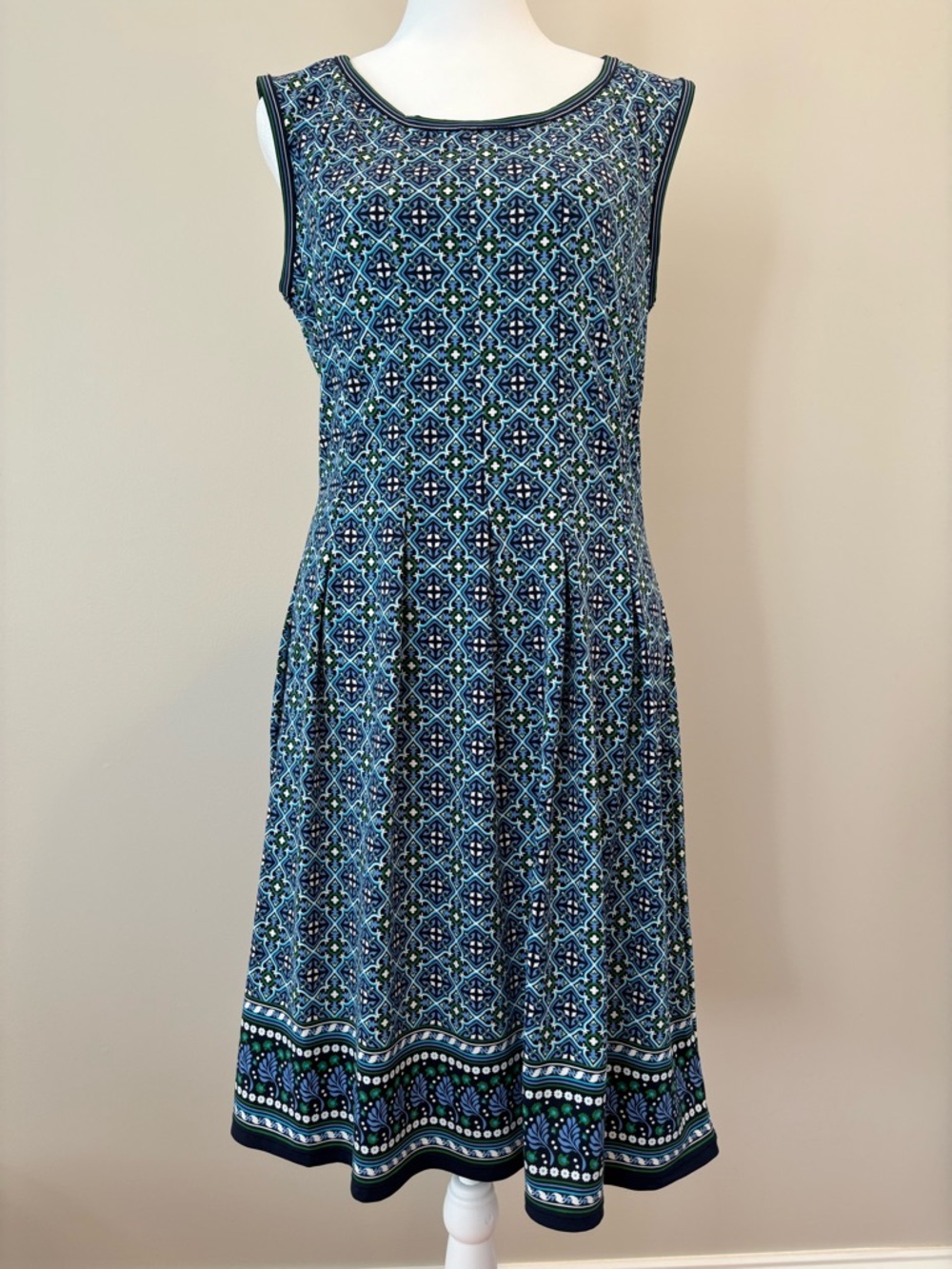Max Studio Sleeveless Knit Dress Womens Medium Blue/Green/White ***LIKE NEW***
